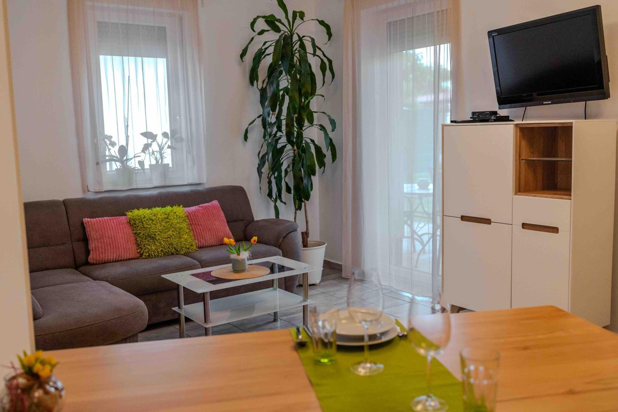 Orchidea Apartman Мошонмадяровар Екстер'єр фото